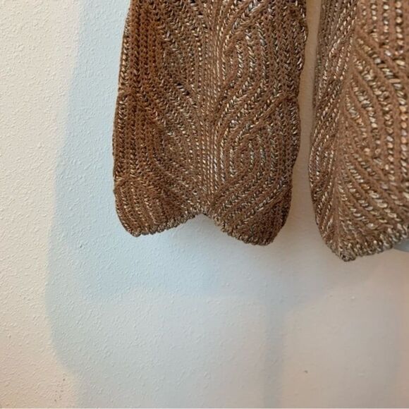 St.John Yellow Tag Wool Blend Scalloped Hemline V Neck Pullover Sweater - Picture 8 of 9